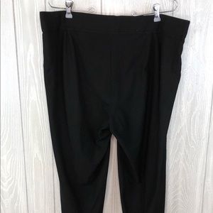 Eileen Fisher | Stretch Pull on Capri Length Pants